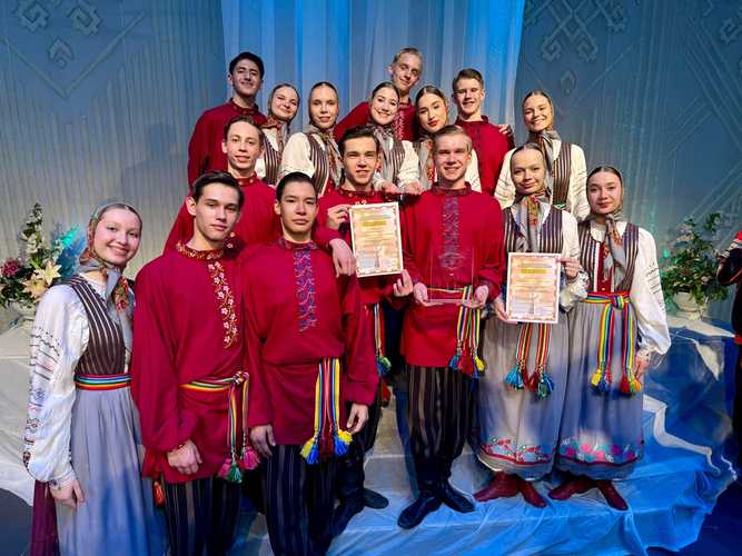 Старшая группа ансамбля 
